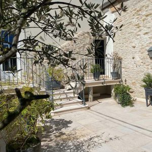 Village viticole avec commerces